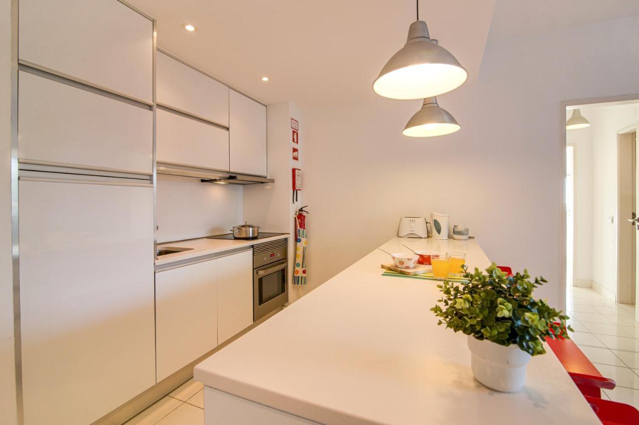 Modern By The Sea Apartment Quarteira