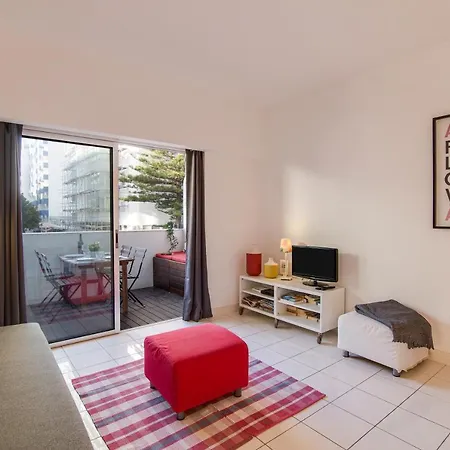 Modern Apartment By The Sea Quarteira Exterior photo