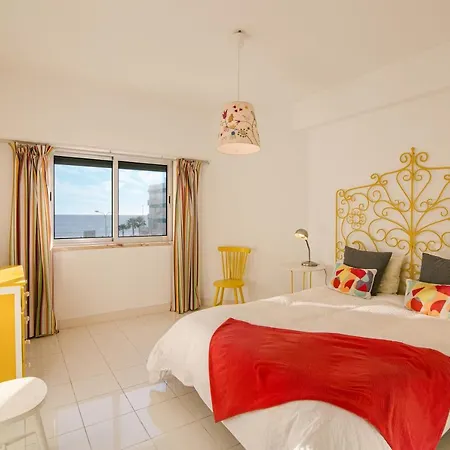 Modern Apartment By The Sea Quarteira Exterior photo